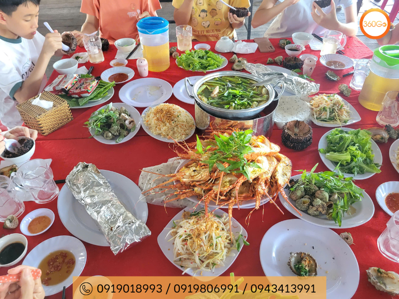 Tôm hùm không thể thiếu trong thực đơn dùng bữa - Du lịch 360Go 